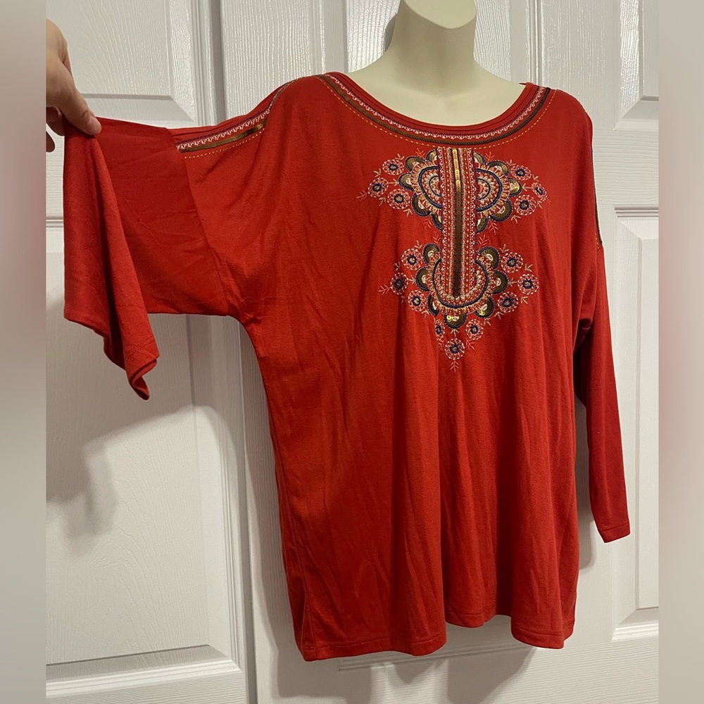 NWTS CHICO'S WOMEN'S
EMBELLISHED TOP SIZE 2 PETITE BURNT ORANGE 3/4 SLEEVES - Picture 2 of 8